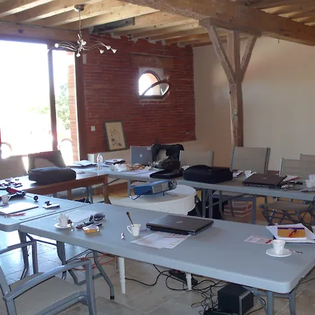 La Pasteliere ホテル