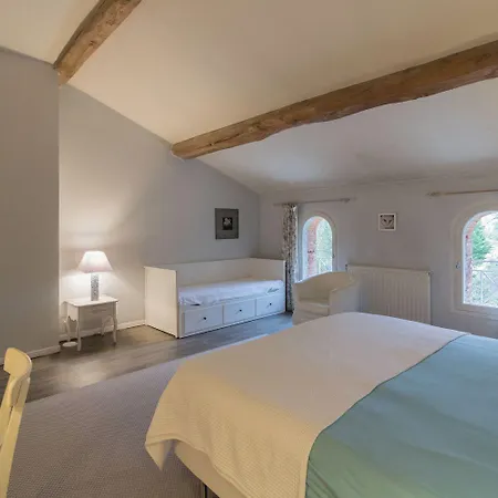 Hotel La Pasteliere 3*