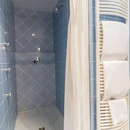 La Pasteliere Hotel 3*