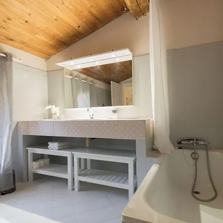 La Pasteliere Hotel