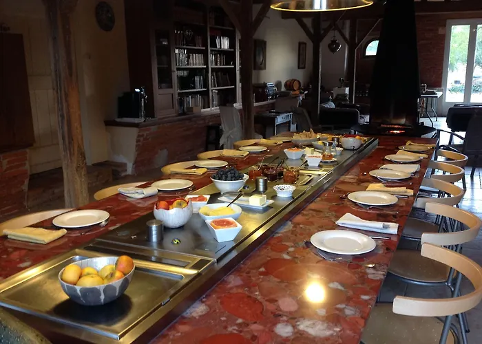 Hotel La Pasteliere 3*